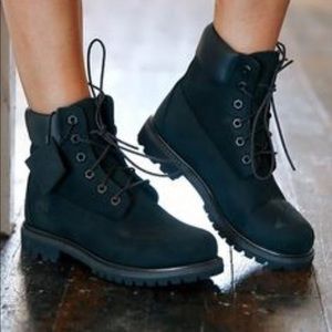 Black timberland